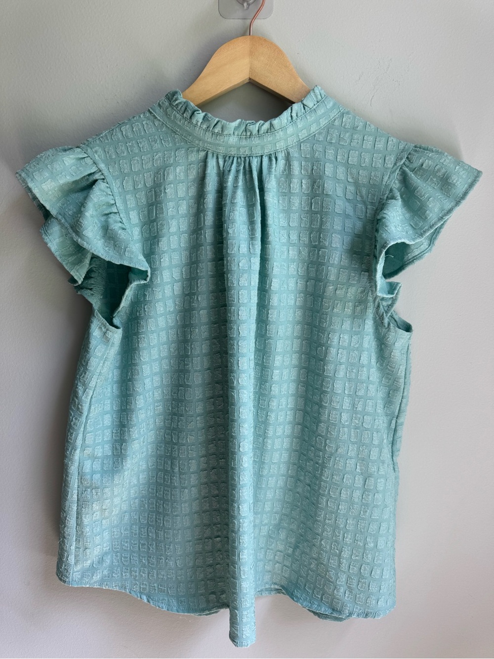 VOY Textured Mint Flutter Sleeve Blouse Tie Back Collar Block Square Design